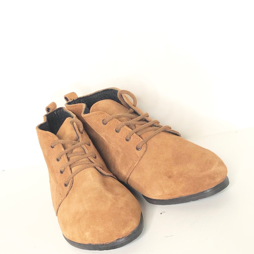 Hunters Run suede leather women’s lace up